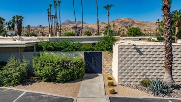 featured image of 320 Desert Lakes Drive
