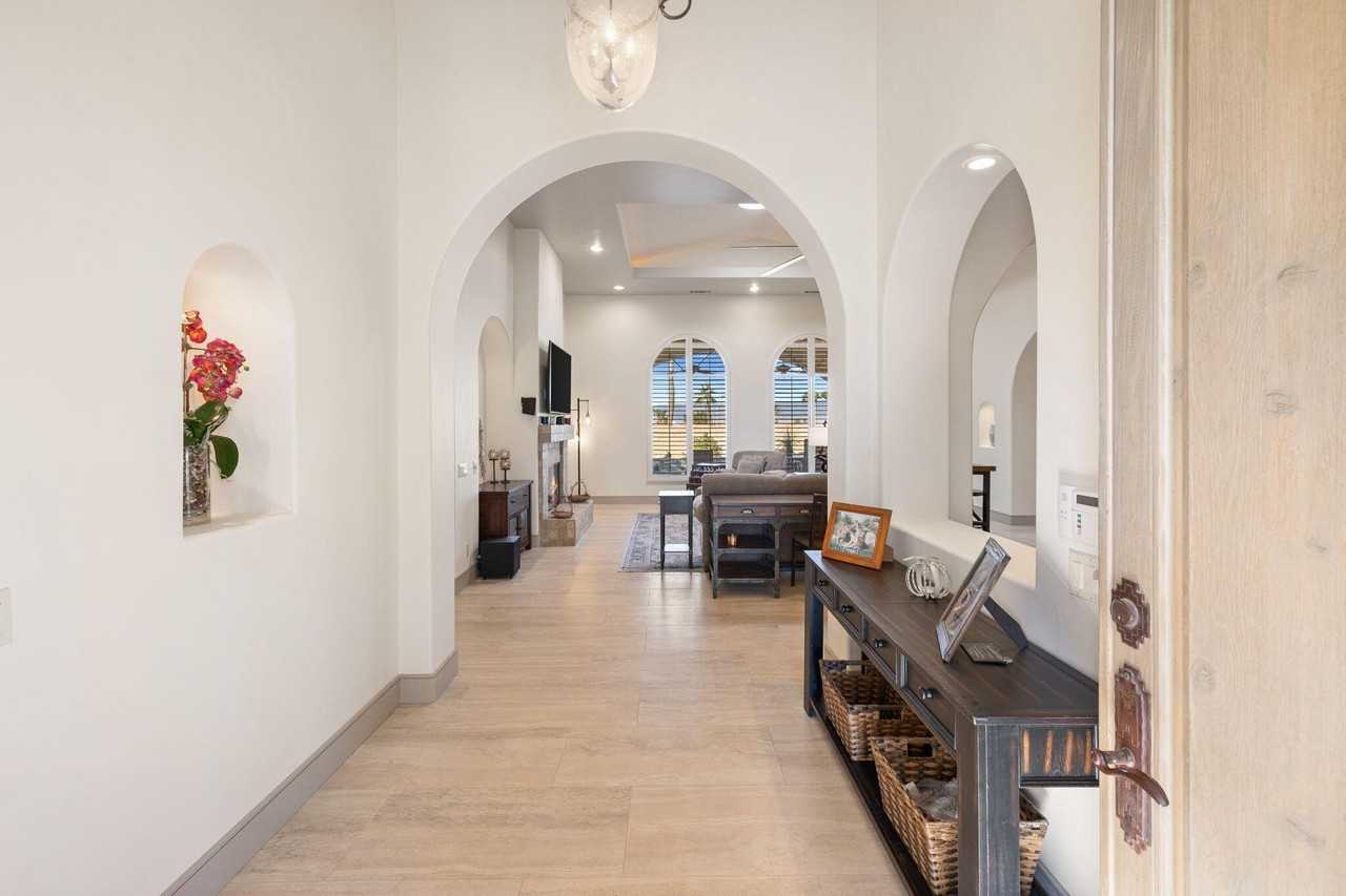 73110 Calliandra St - Photo 7 of 50