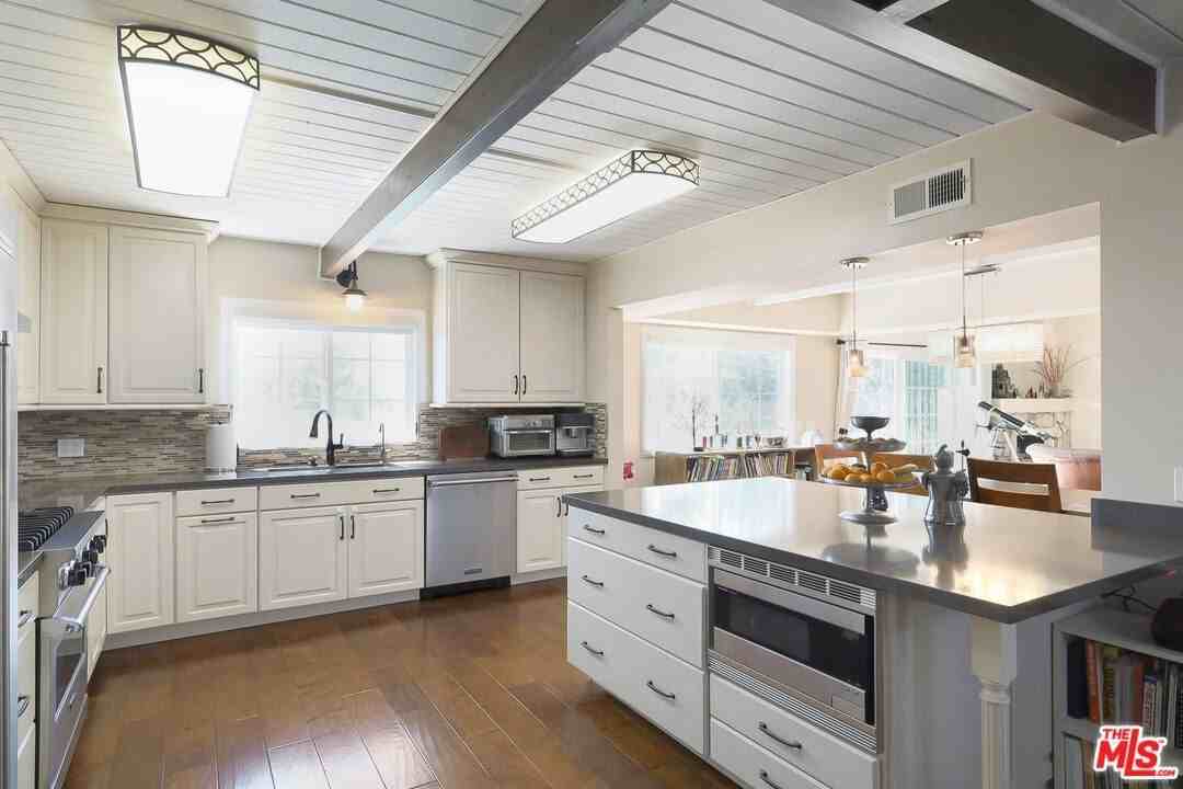 2260 Los Amigos Street - Photo 3 of 31