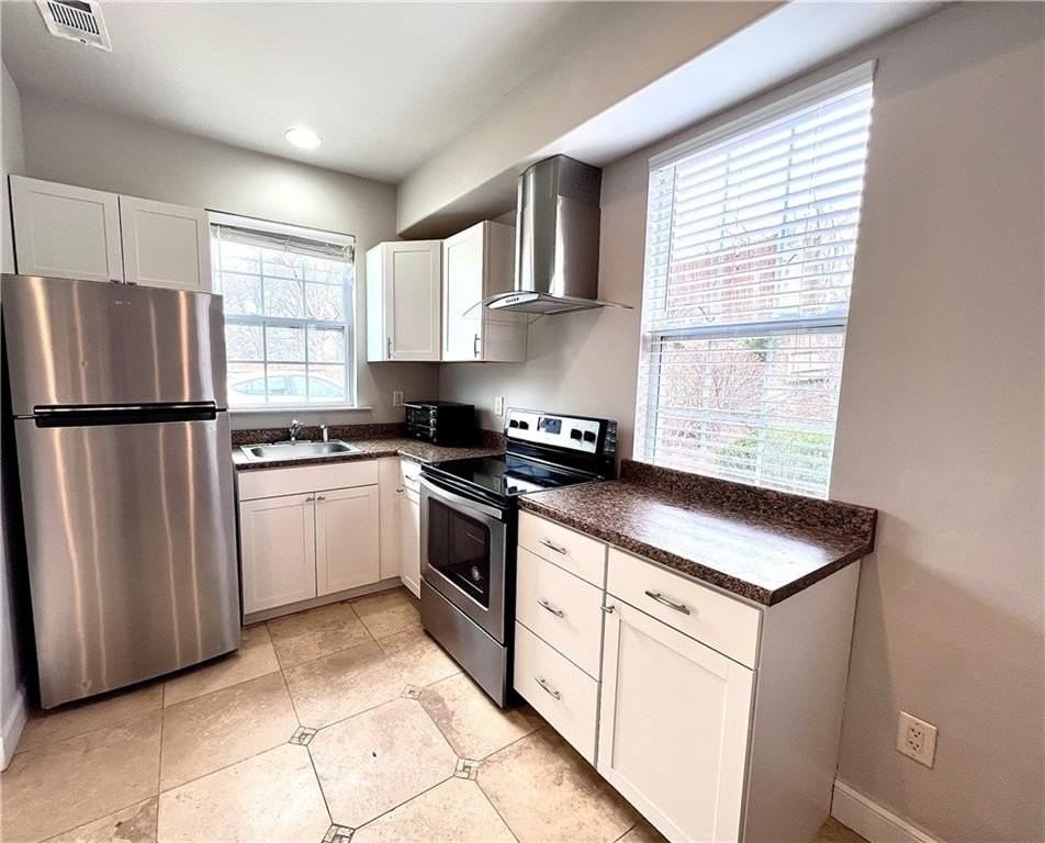 4236 East Cherokee Drive - Photo 2 of 19