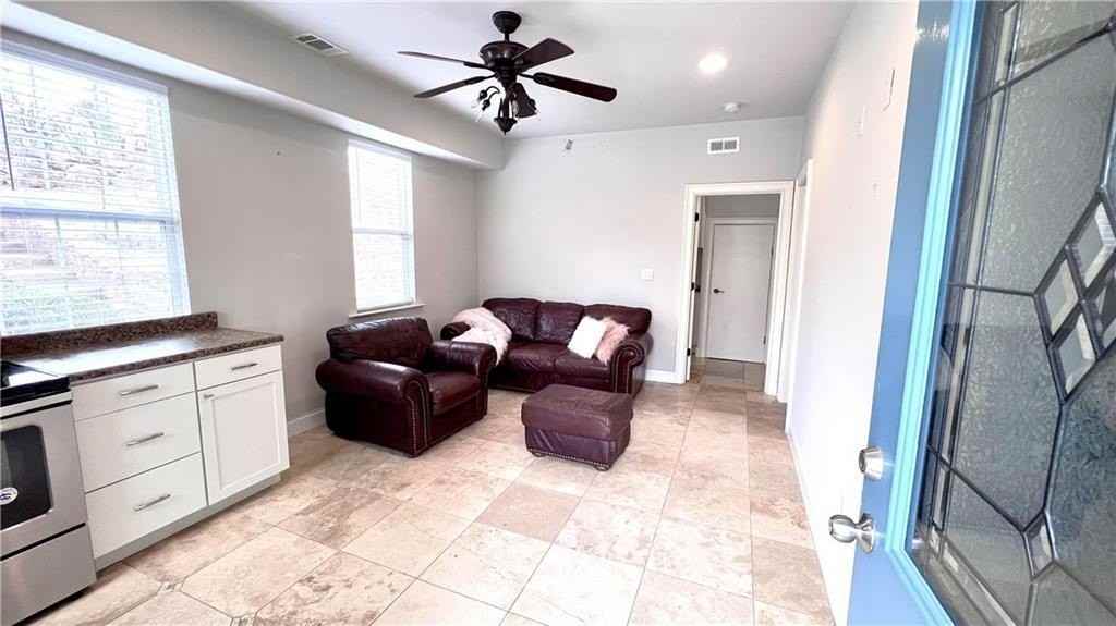 4236 East Cherokee Drive - Photo 7 of 19