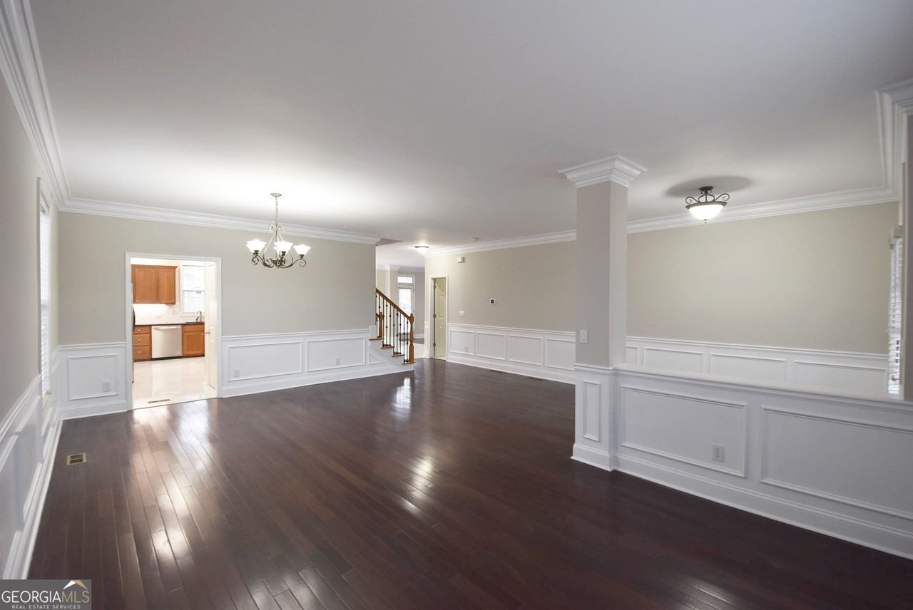 125 Centennial Dr - Photo 4 of 50