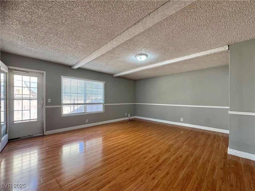 7018 Montcliff Avenue - Photo 7 of 26