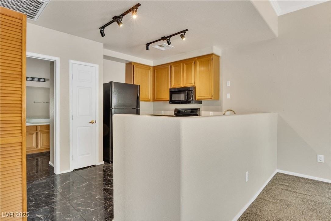 10245 South Maryland Parkway #282 - Photo 4 of 15