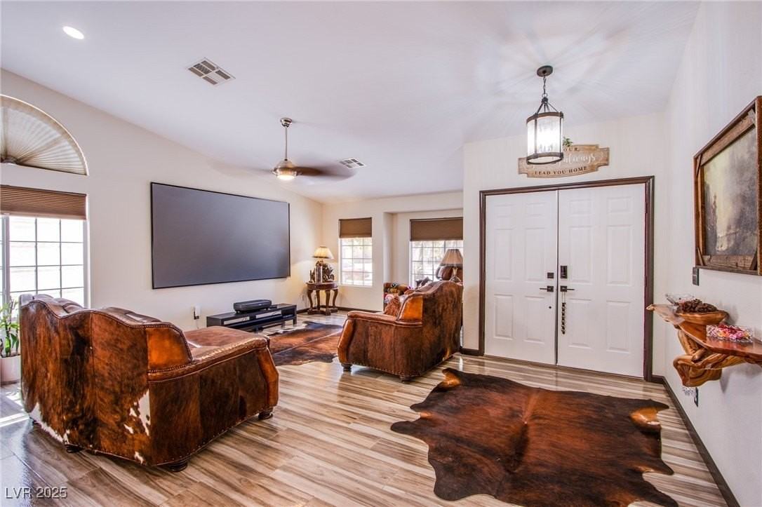 6420 Break Point Ave - Photo 5 of 28