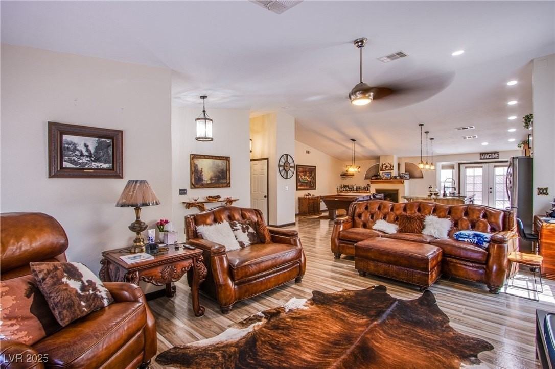 6420 Break Point Ave - Photo 7 of 28