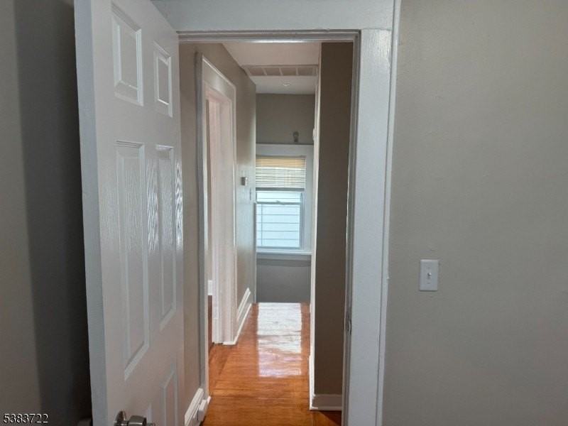 375 Tower Street - Photo 5 of 11