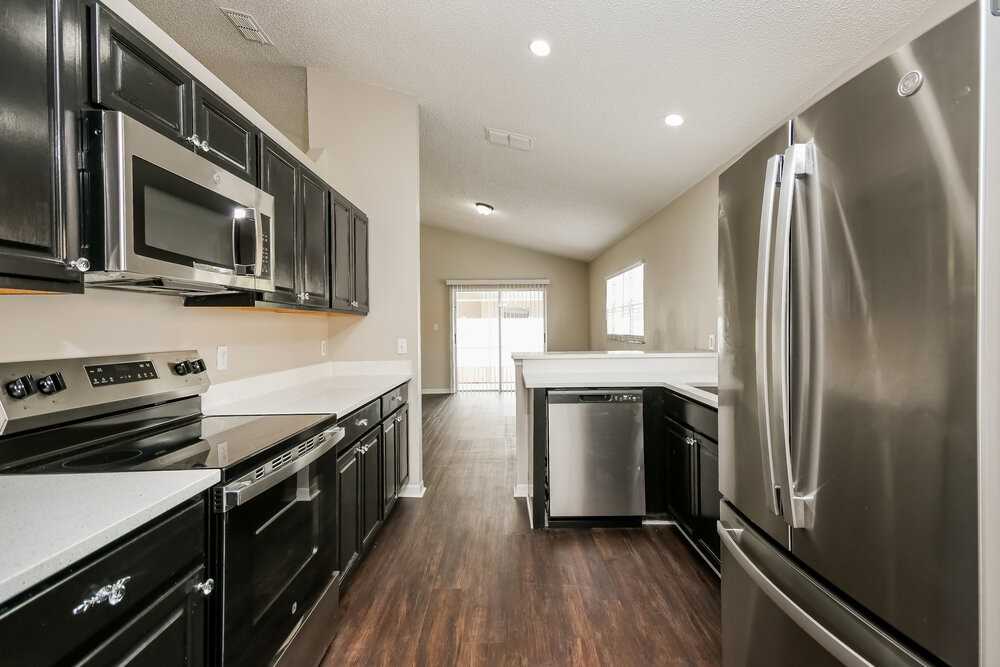 2025 White Eagle St - Photo 7 of 16