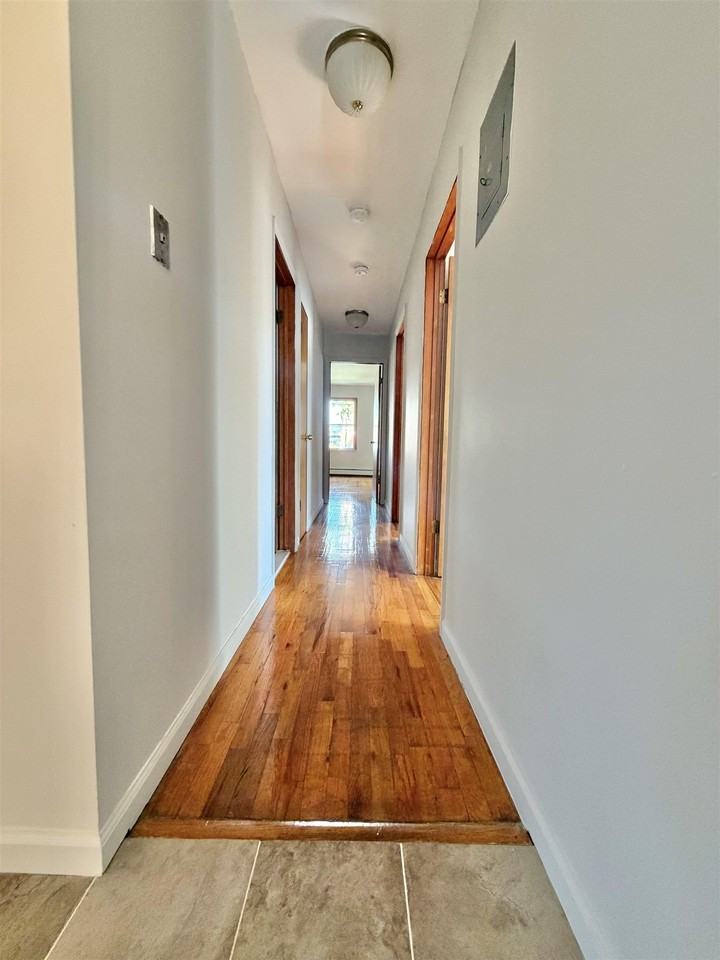 406 5th Street #2 - Photo 7 of 19