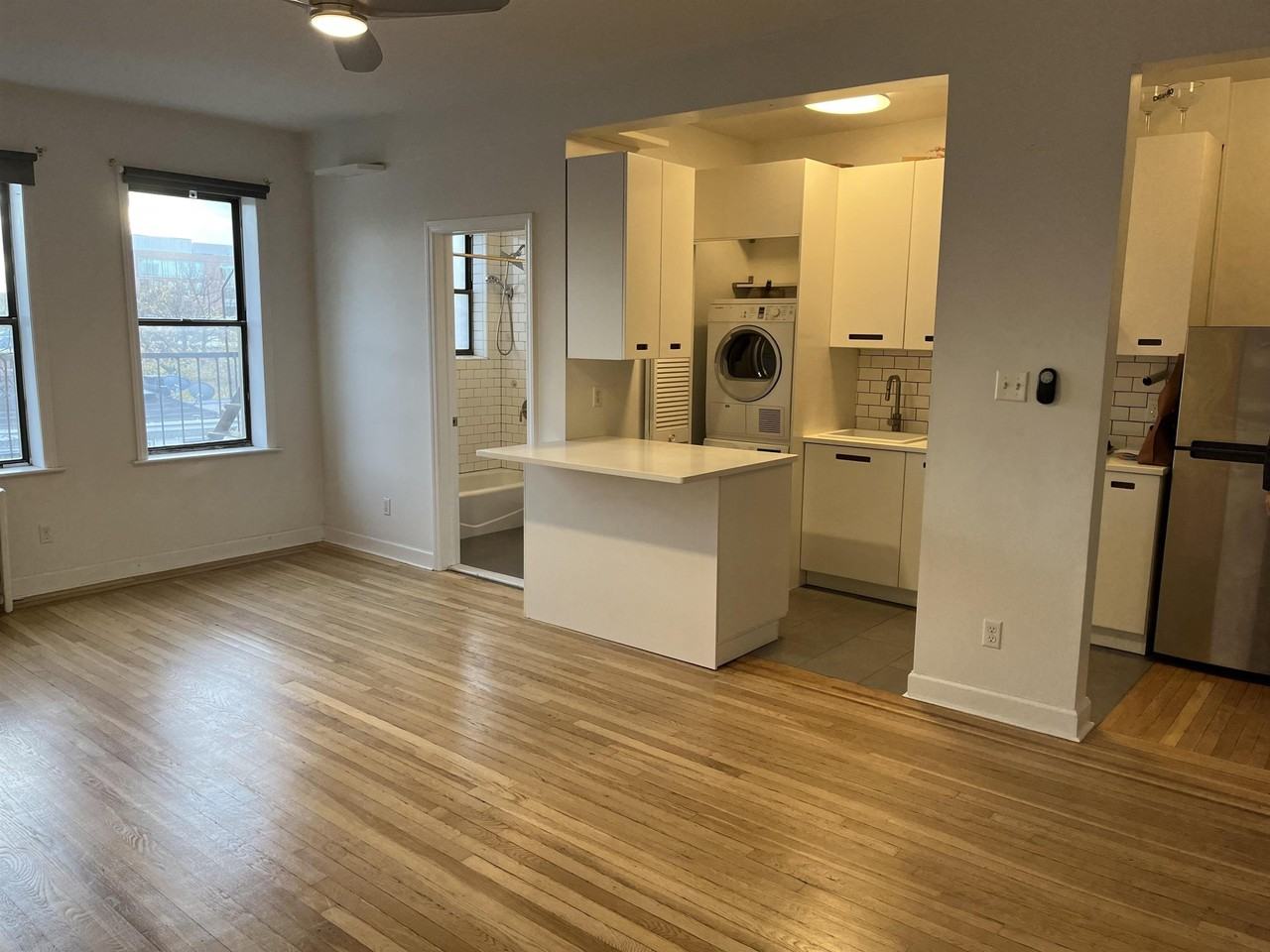 821 Bergen Ave #D11 - Photo 3 of 11