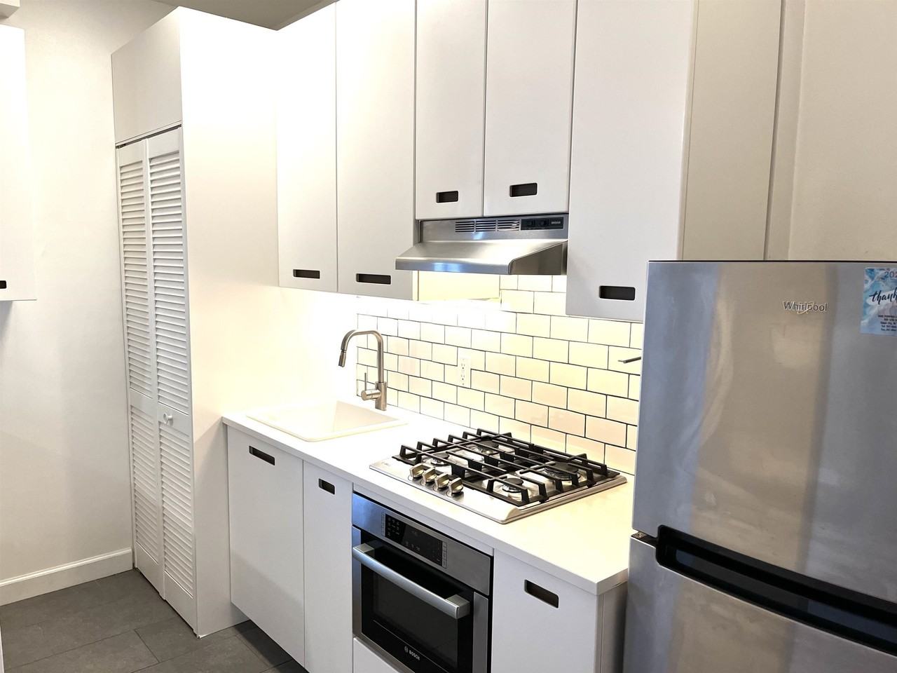 821 Bergen Ave #D11 - Photo 4 of 11