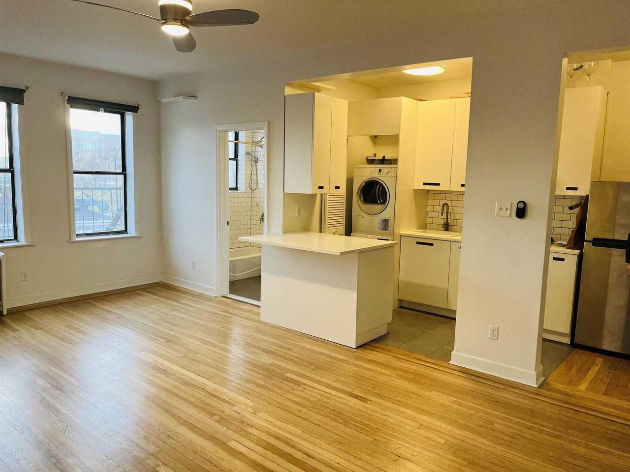 821 Bergen Ave #D11 - Photo 5 of 11