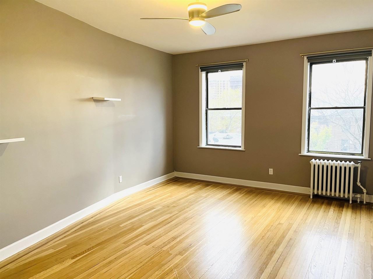 821 Bergen Ave #D11 - Photo 7 of 11