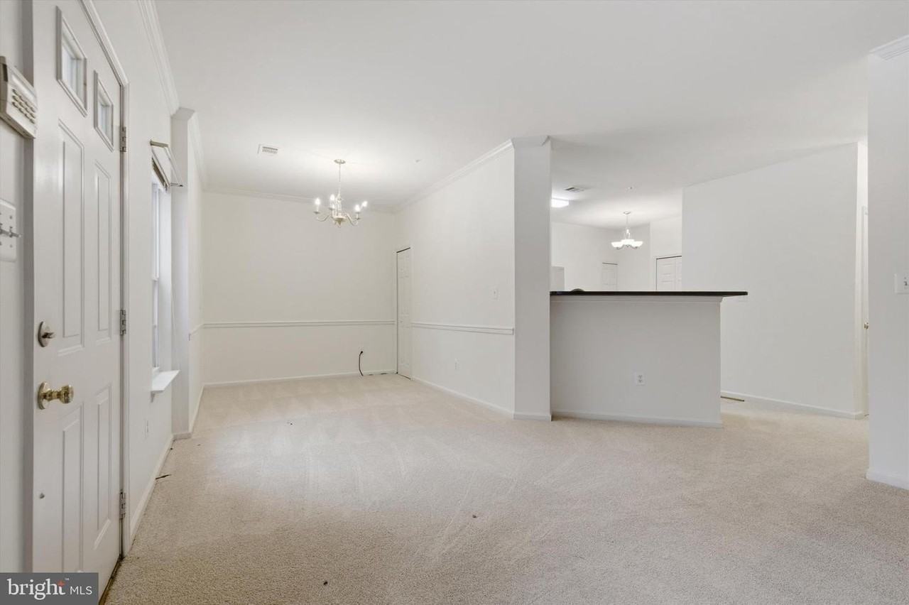 1640 Fallowfield Ct - Photo 7 of 27