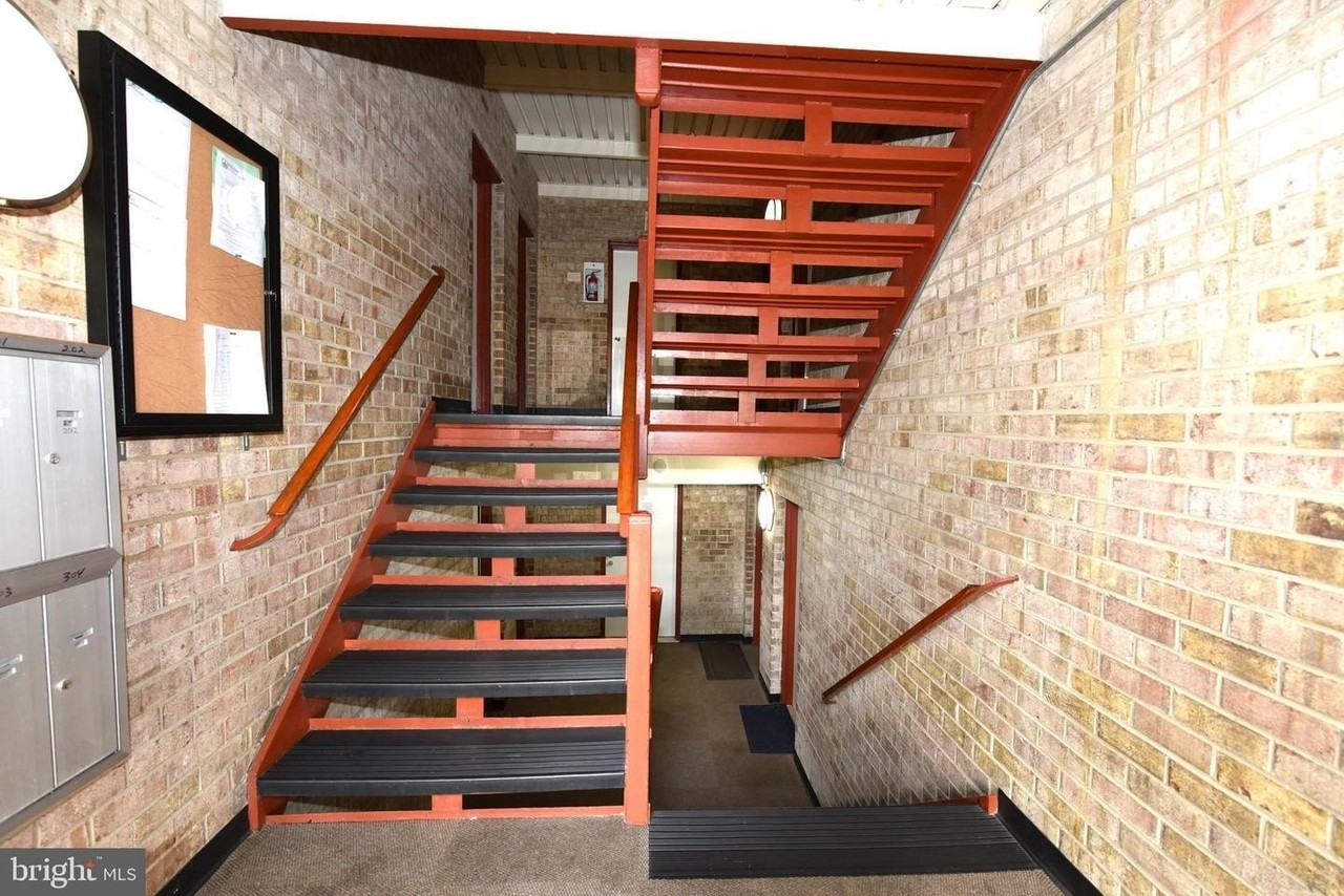 11326 Cherry Hill Rd - Photo 2 of 15