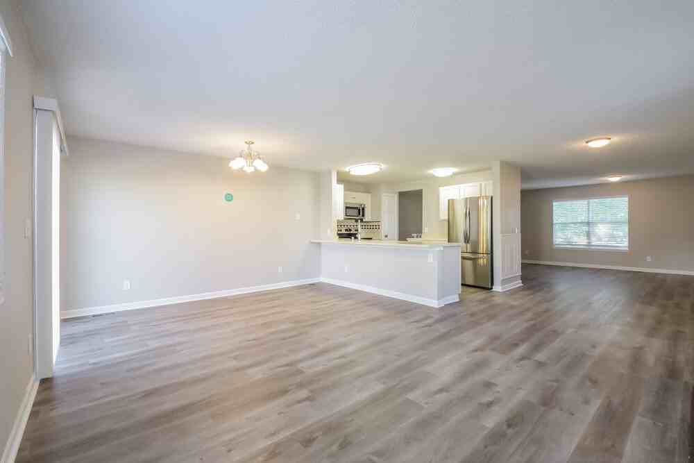 4494 S Bahama Way - Photo 5 of 17