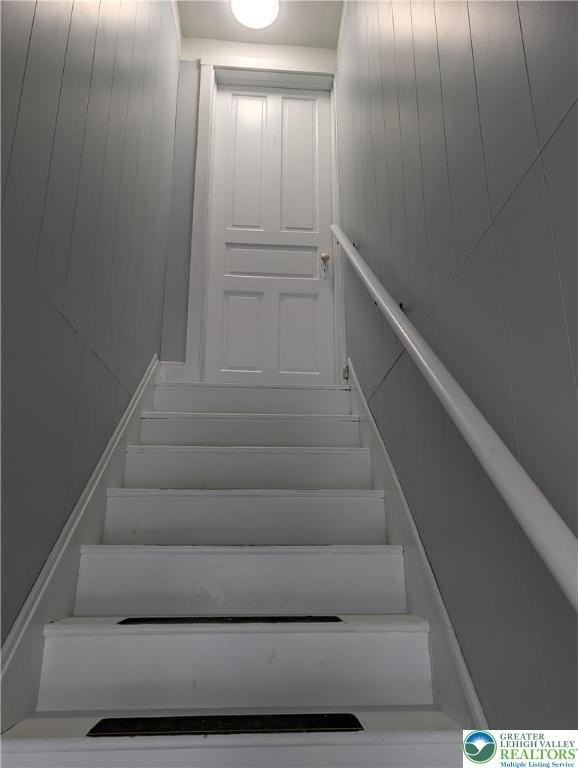 1111 Catasauqua Road #2ndFL - Photo 2 of 9