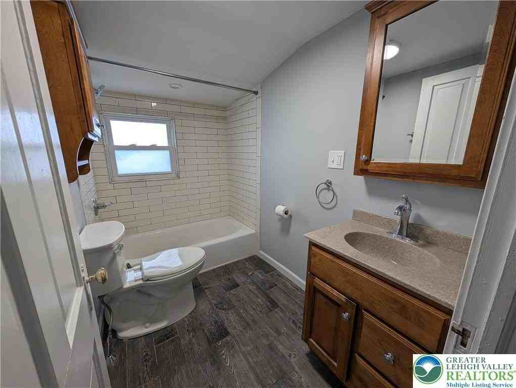 1111 Catasauqua Road #2ndFL - Photo 6 of 9