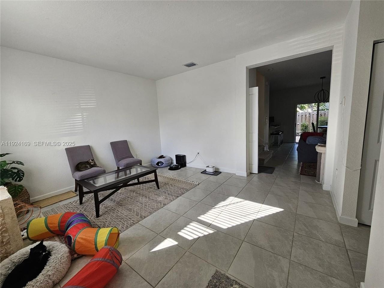 2637 Se 17th St #NA - Photo 6 of 23
