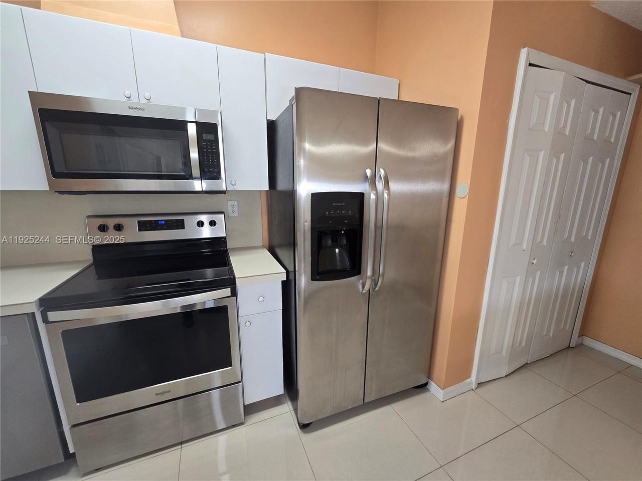 894 Nw 134th Pl #894 - Photo 7 of 50