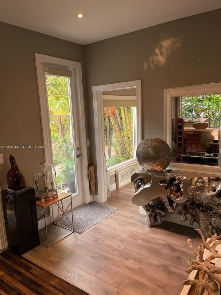 2654 Sw 25th Ter #0 - Photo 7 of 36