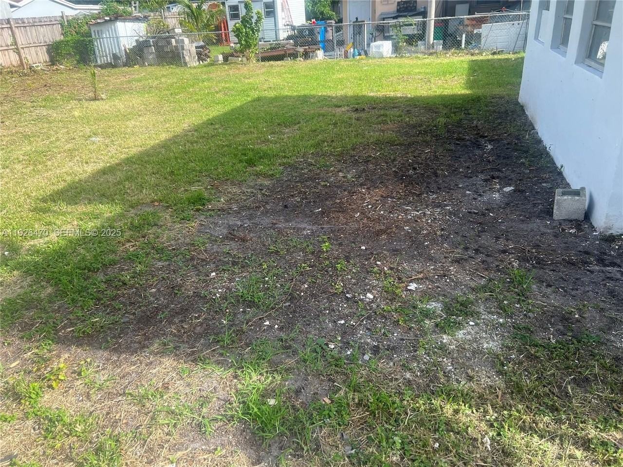 3921 Sw 59th Ave #A - Photo 2 of 5