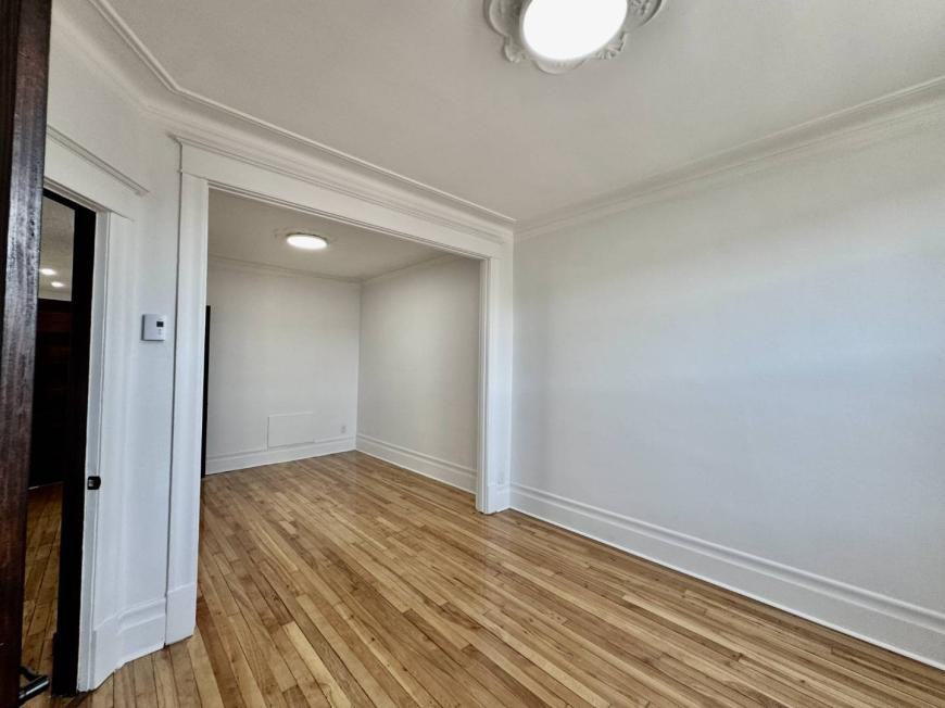 3748 Rue Ontario E - Photo 7 of 10