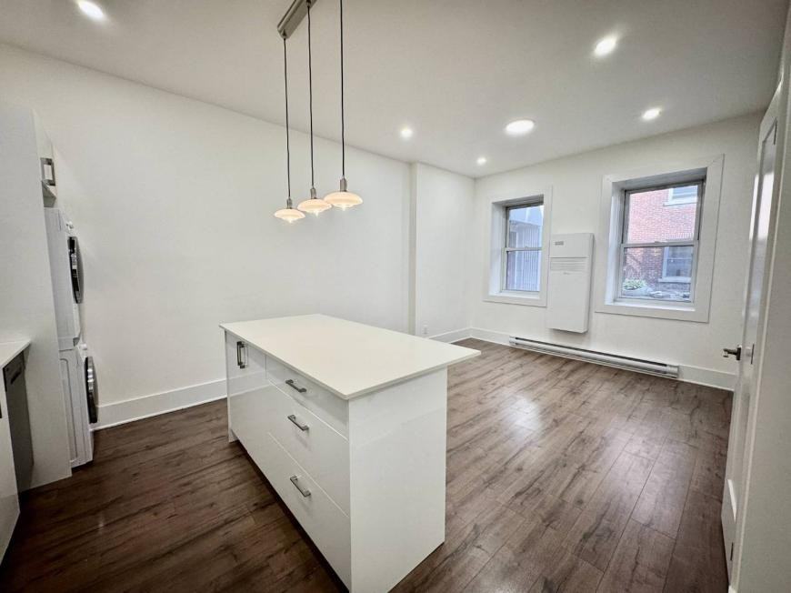 5235 Chemin De La Côte-Saint-Luc - Photo 4 of 8