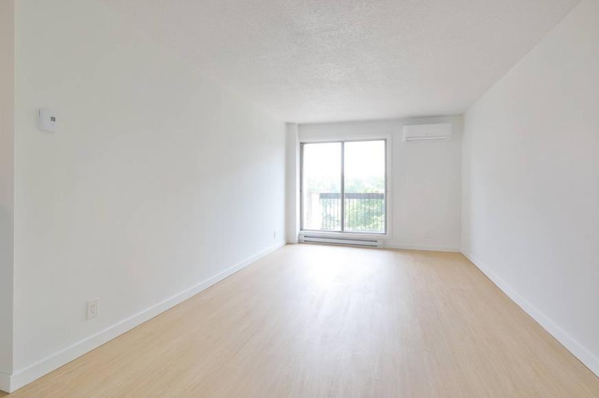 1620 Avenue Victoria - Photo 4 of 10