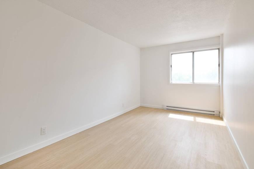 1620 Avenue Victoria - Photo 6 of 10