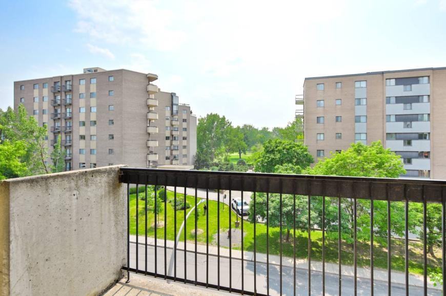 1620 Avenue Victoria - Photo 7 of 10