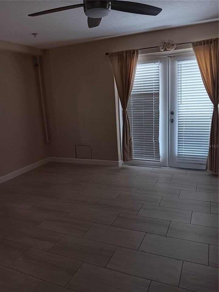 200 Brightwater Dr #1 - Photo 3 of 50