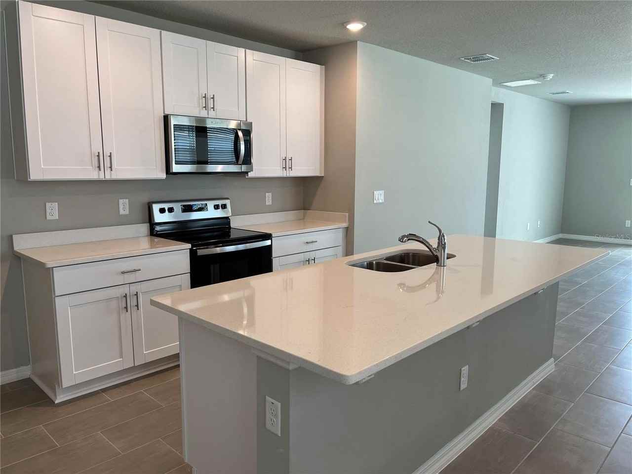 34823 Telluride Ln - Photo 6 of 27