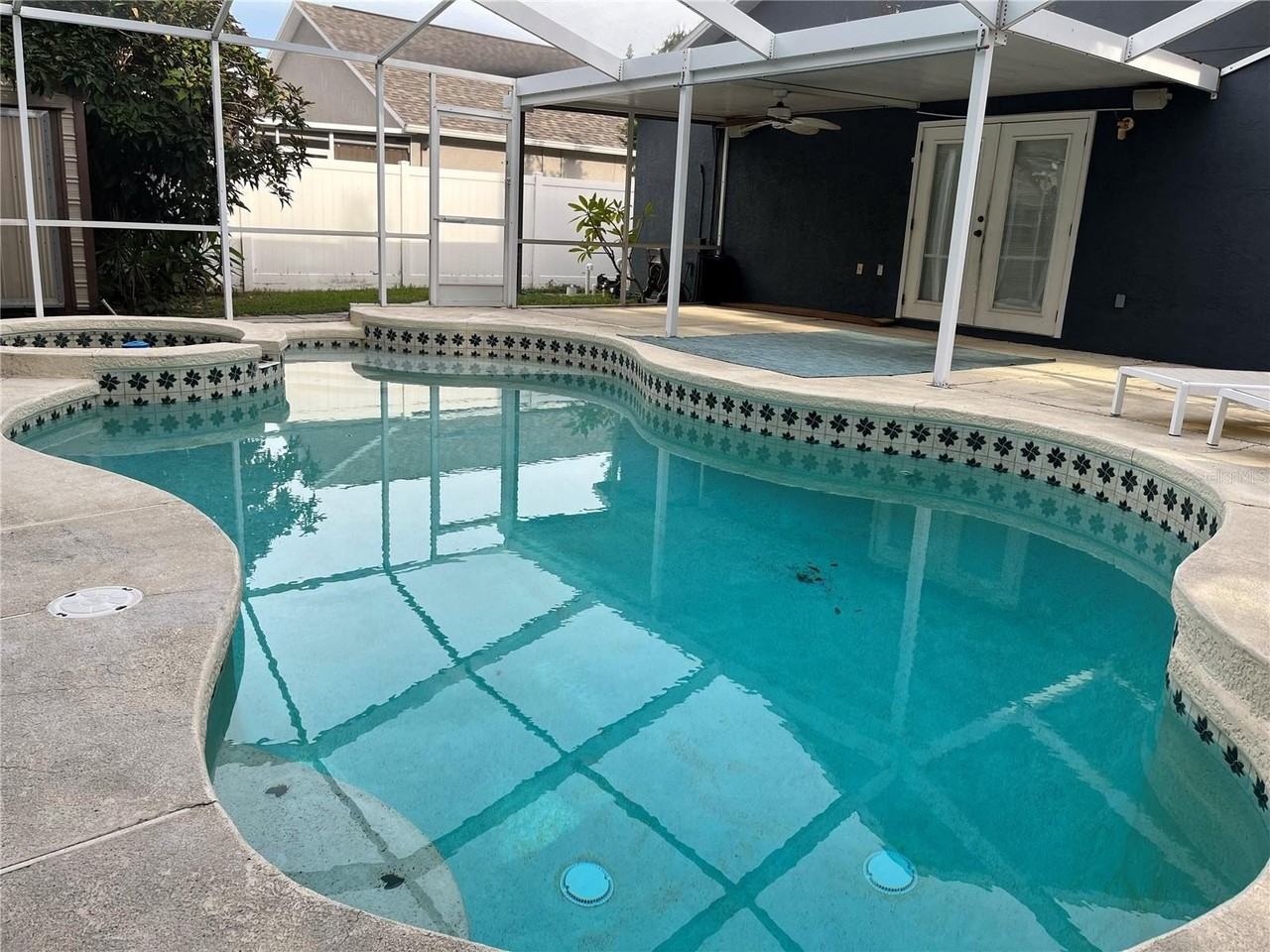 3315 W Marcum St - Photo 2 of 16