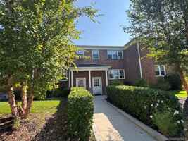 featured image of 37 Spruce Street #3