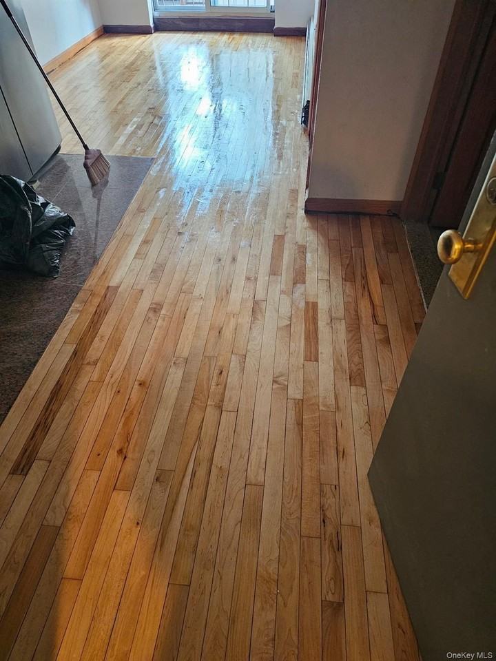 4322 Robinson St Unit 2c #2C - Photo 2 of 5