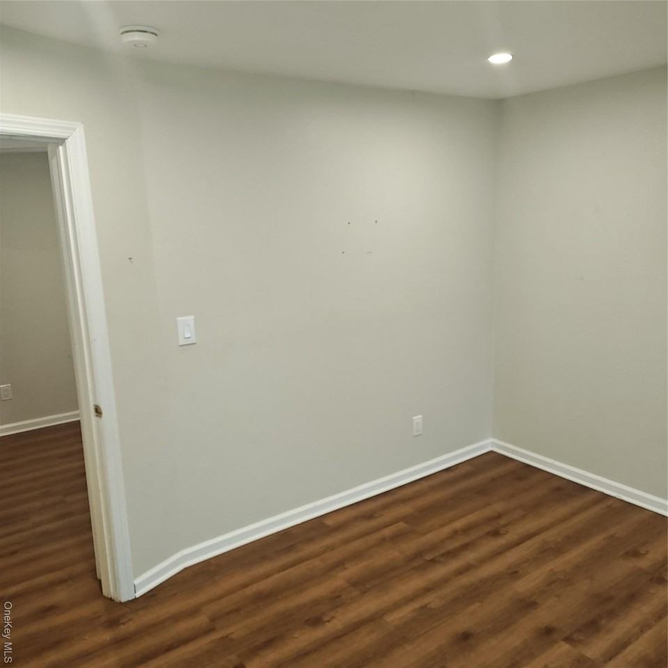 909 Provost Ave - Photo 6 of 14