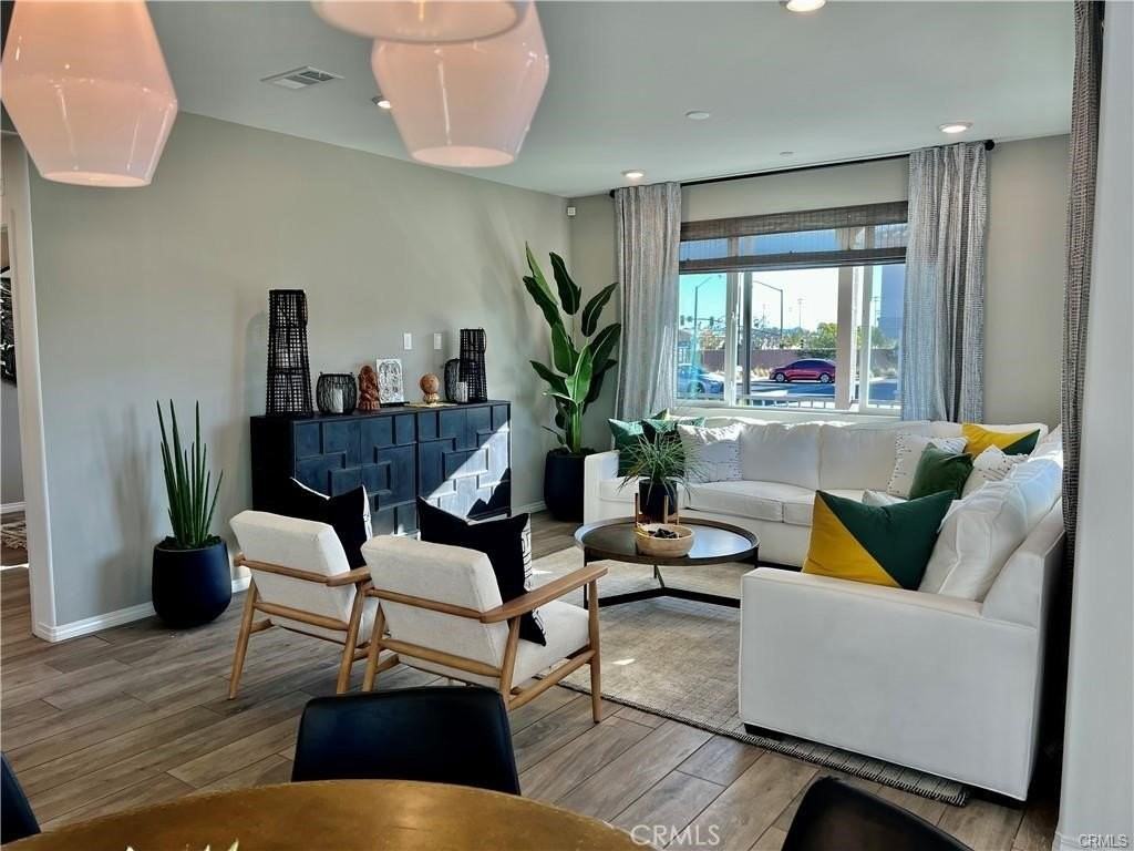 15279 Horizon St #4 - Photo 3 of 15