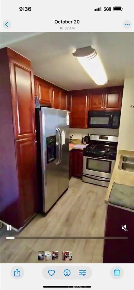 21550 Burbank Boulevard - Photo 2 of 2