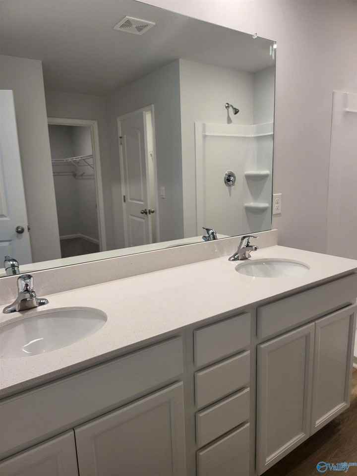 132 Ozy Dr - Photo 5 of 8