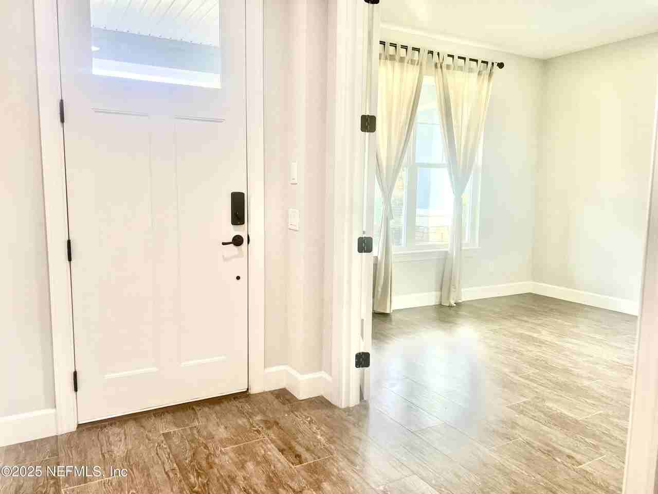 242 Orchard Ln - Photo 4 of 44