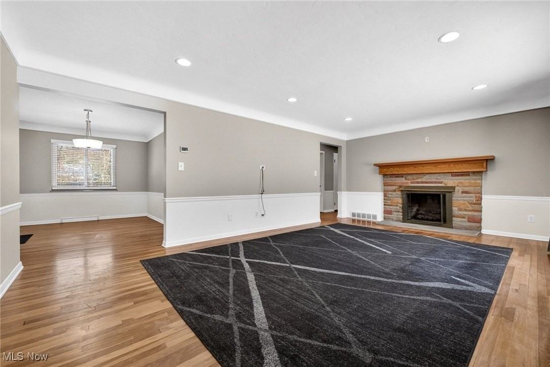 8310 Broadview Rd - Photo 7 of 50