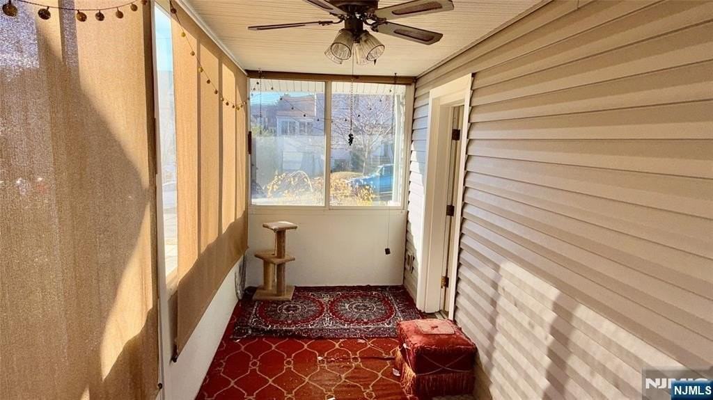 116 Dumont Ave - Photo 5 of 15