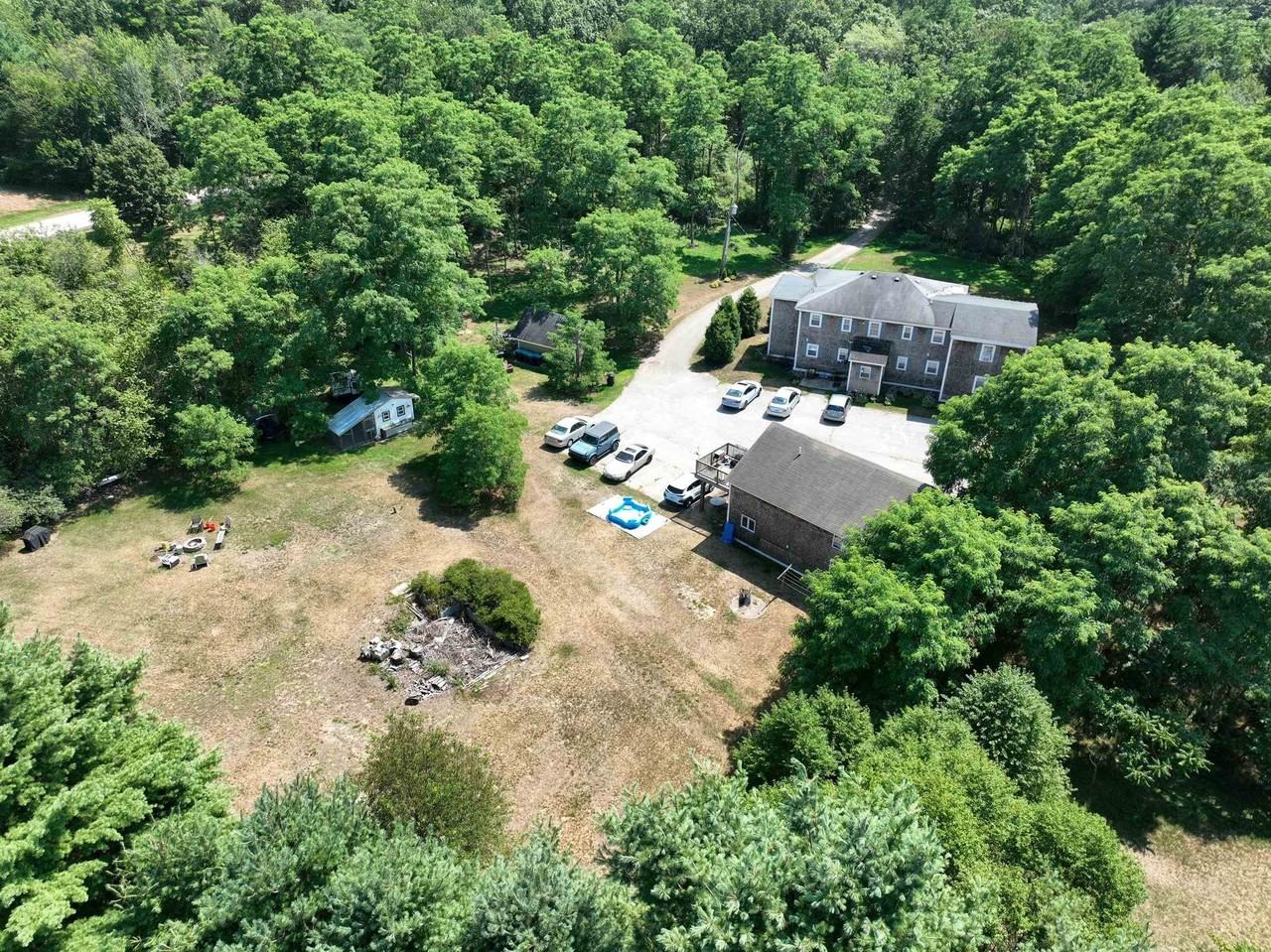 32 Squamscott Rd - Photo 3 of 18