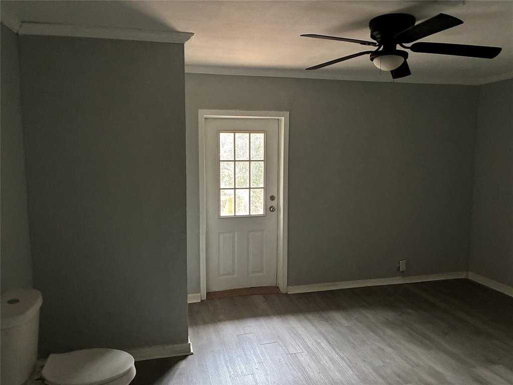 6405 Fairfield Avenue - Photo 4 of 12