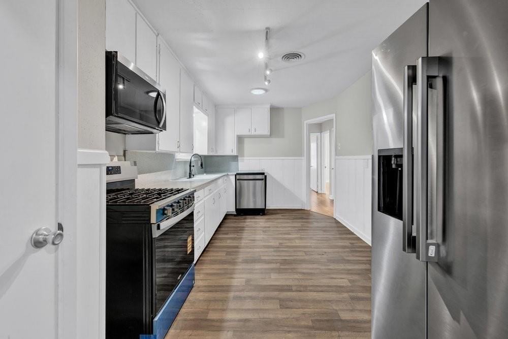 6833 Norma St - Photo 7 of 17