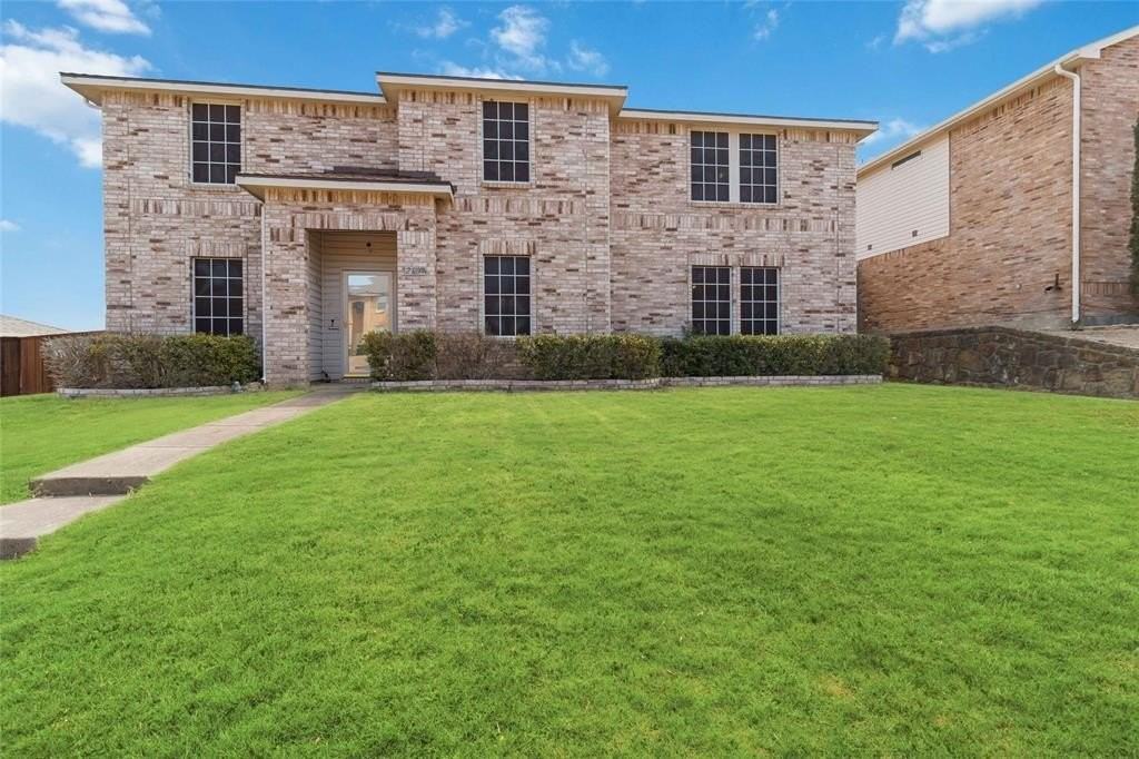 2604 Bandera Place - Photo 2 of 33