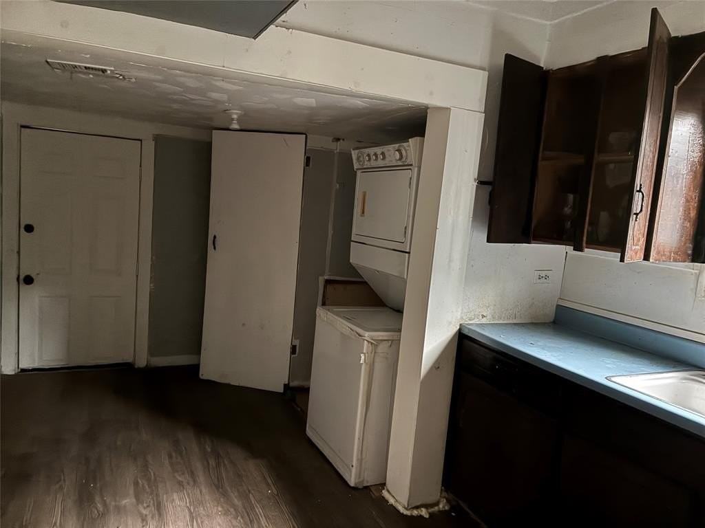 1435 Natalie St - Photo 4 of 5