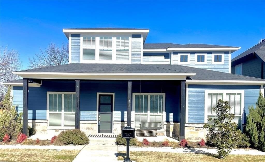 216 Alvarado St - Photo 2 of 30