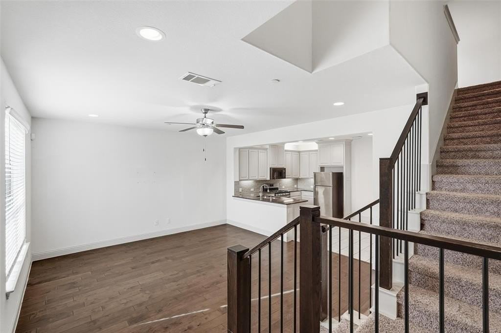 2404 Jameson Lane - Photo 2 of 20